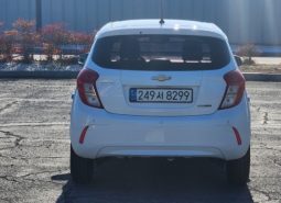 Chevrolet Spark 2022 White full