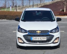 Chevrolet Spark 2022 White full